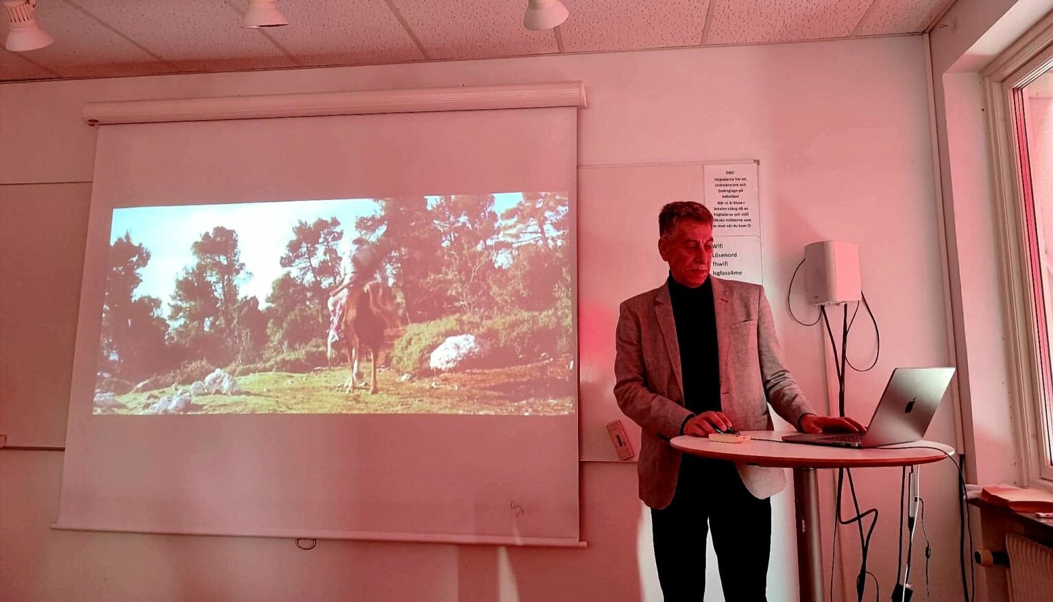 من عرض فيلم فلسطين 36 للمخرجة آن ماري جاسر في مدينة ألينغسوس السويدية